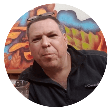 Amir Perle – Plastic Expert